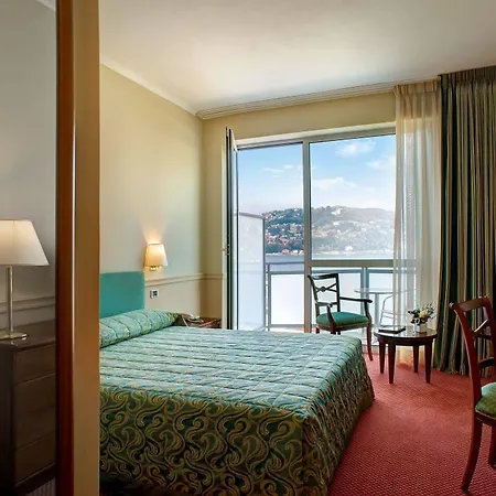 ホテル バルチェッタ エクセルシオール コモ