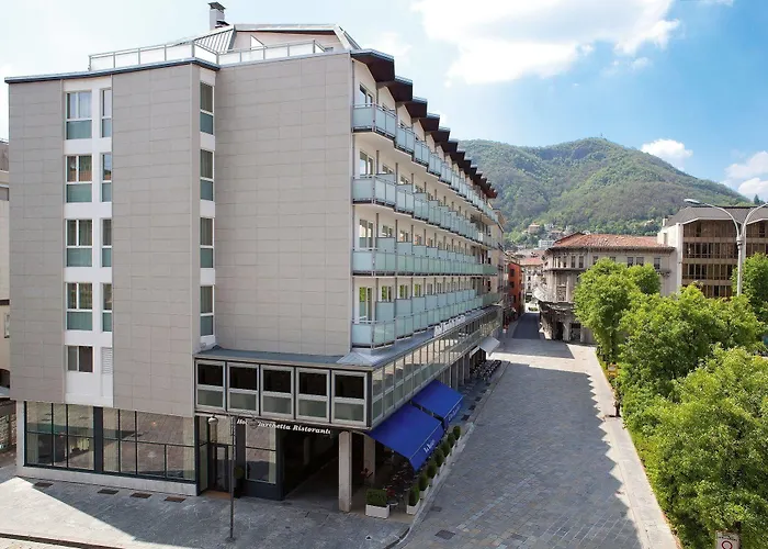 Barchetta Excelsior Комо