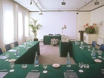 바르케타 엑셀시어 4* 코모