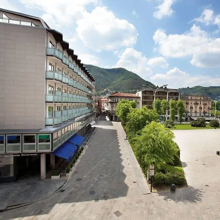 Barchetta Excelsior Szálloda