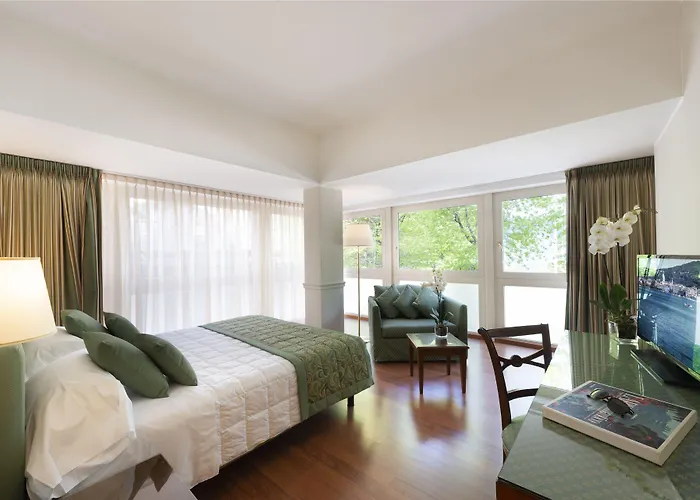 Barchetta Excelsior מלון