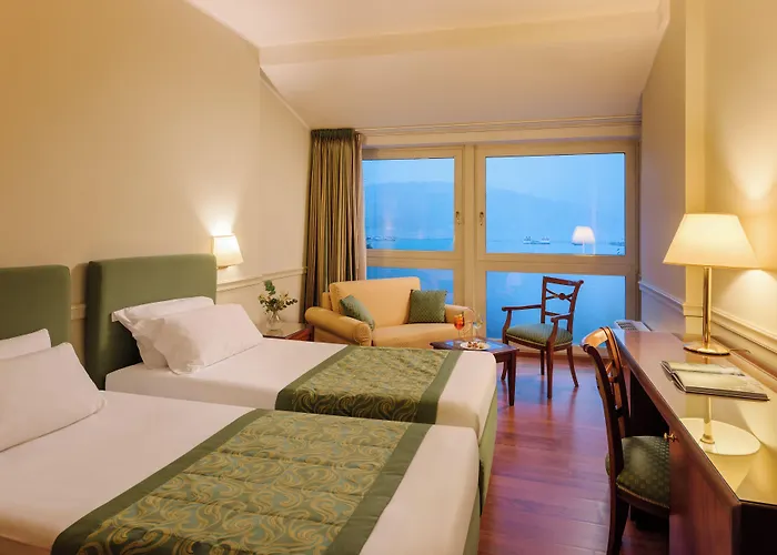 Barchetta Excelsior Отель Комо