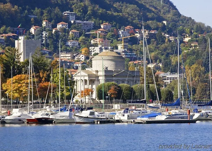 Barchetta Excelsior מלון קומו