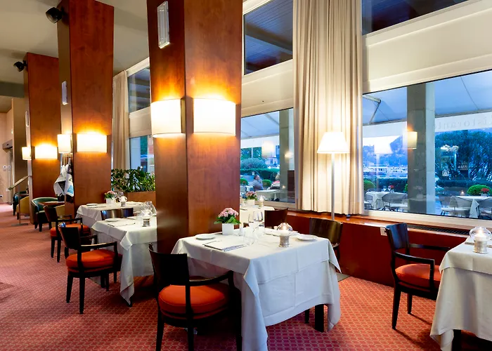 Barchetta Excelsior Como