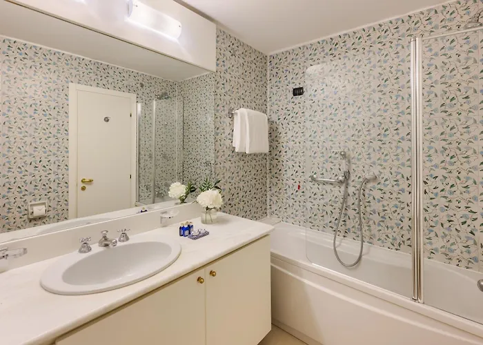 Barchetta Excelsior Hotel 4*