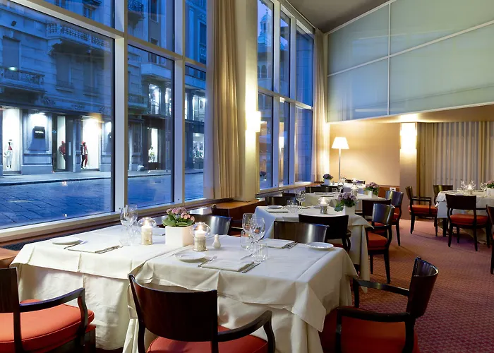 Barchetta Excelsior Como